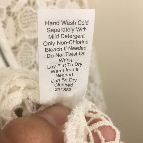 CAbi Needle Lace Shell, size XS - Picture 7 of 7